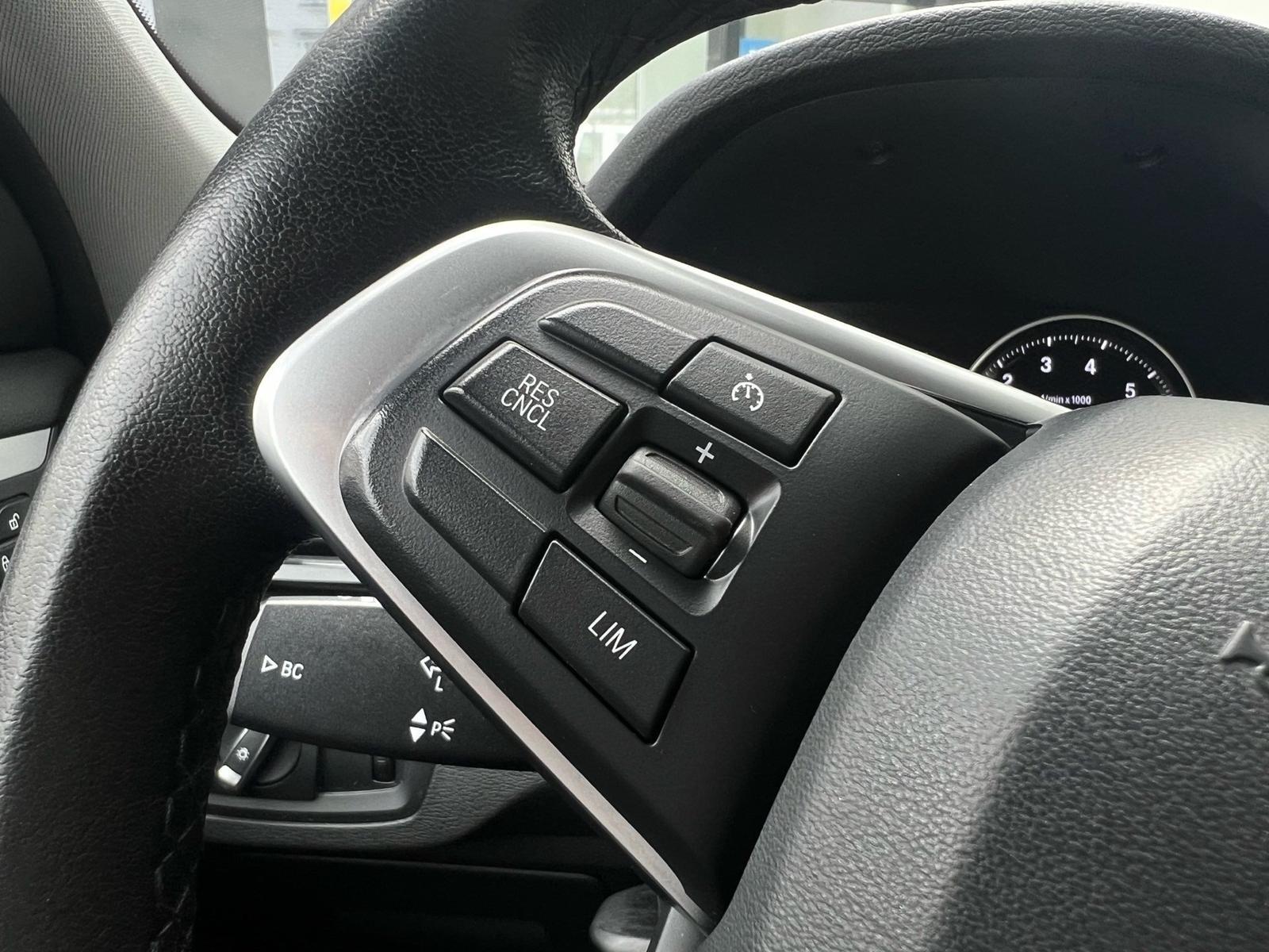 BMW X2 sDrive20i LED Navi Aut. PA PDC Tempomat Shz, миниатюра 24