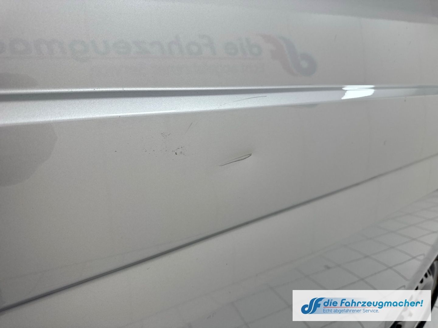 Fahrzeugabbildung Volkswagen Transporter T6.1 Kasten FWD Navi LED ACC Apple *