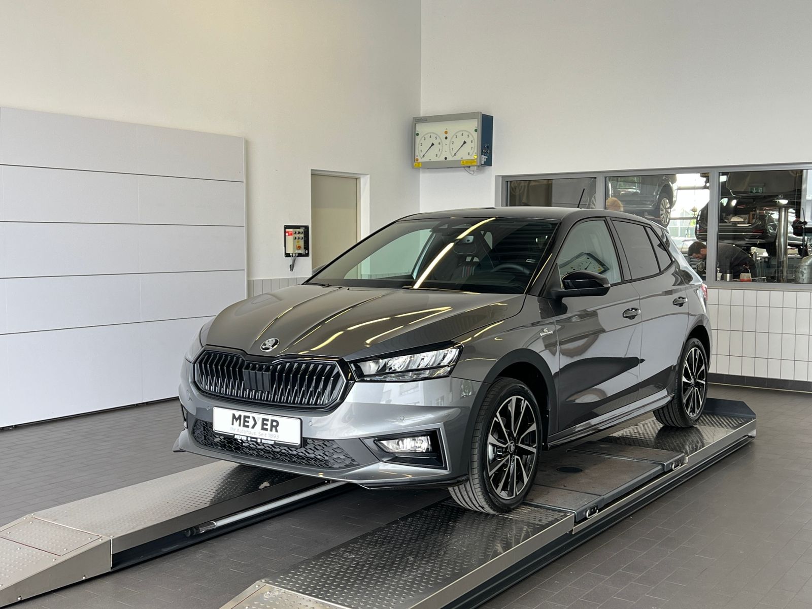 Fahrzeugabbildung SKODA Fabia Monte Carlo 1.0 TSI *LED, 17" LM-Felge, Kl