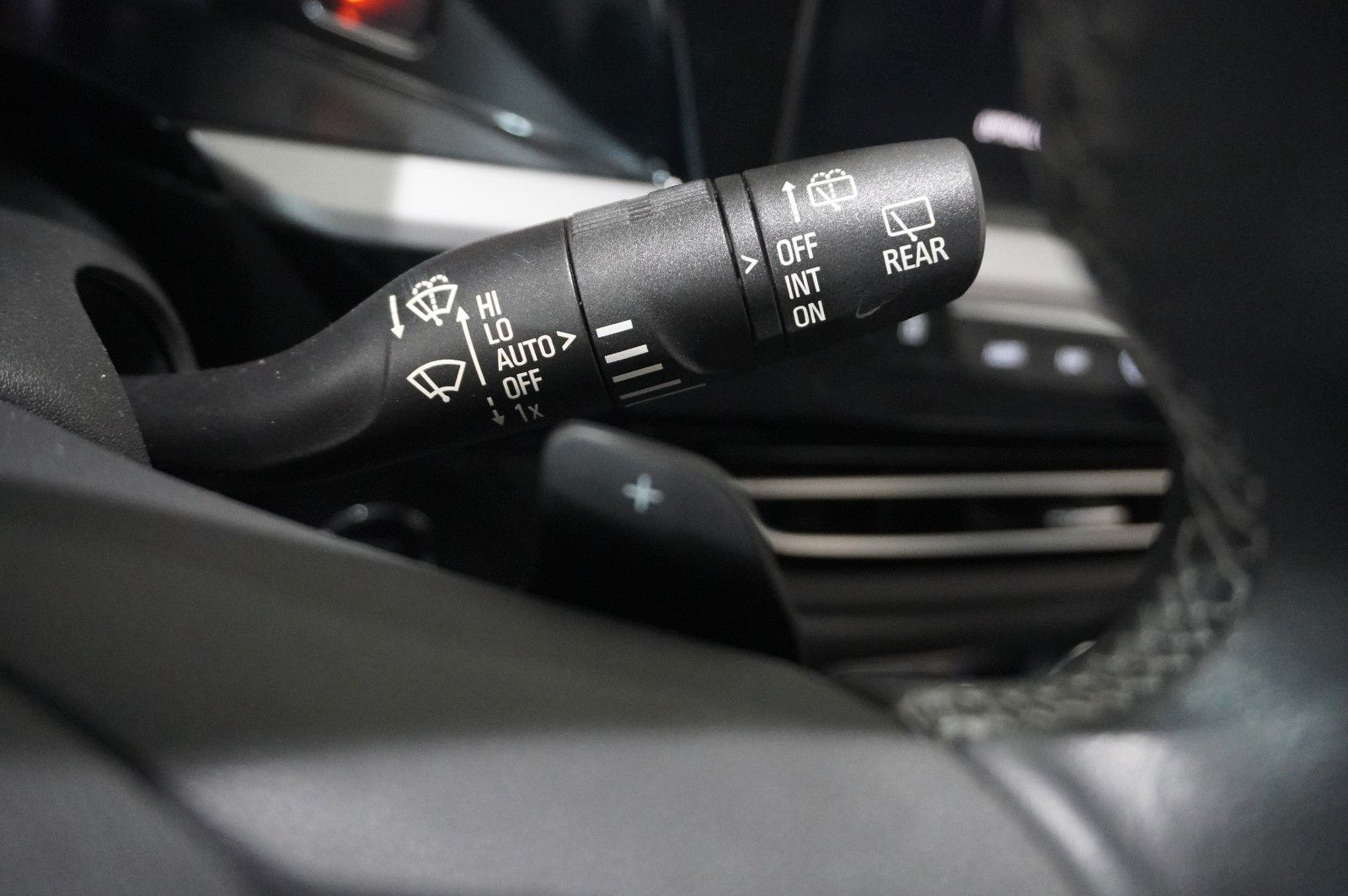 Fahrzeugabbildung Opel Grandland (X) ULTIMATE 4HYBRID NAVI/LED/SPORT/SH