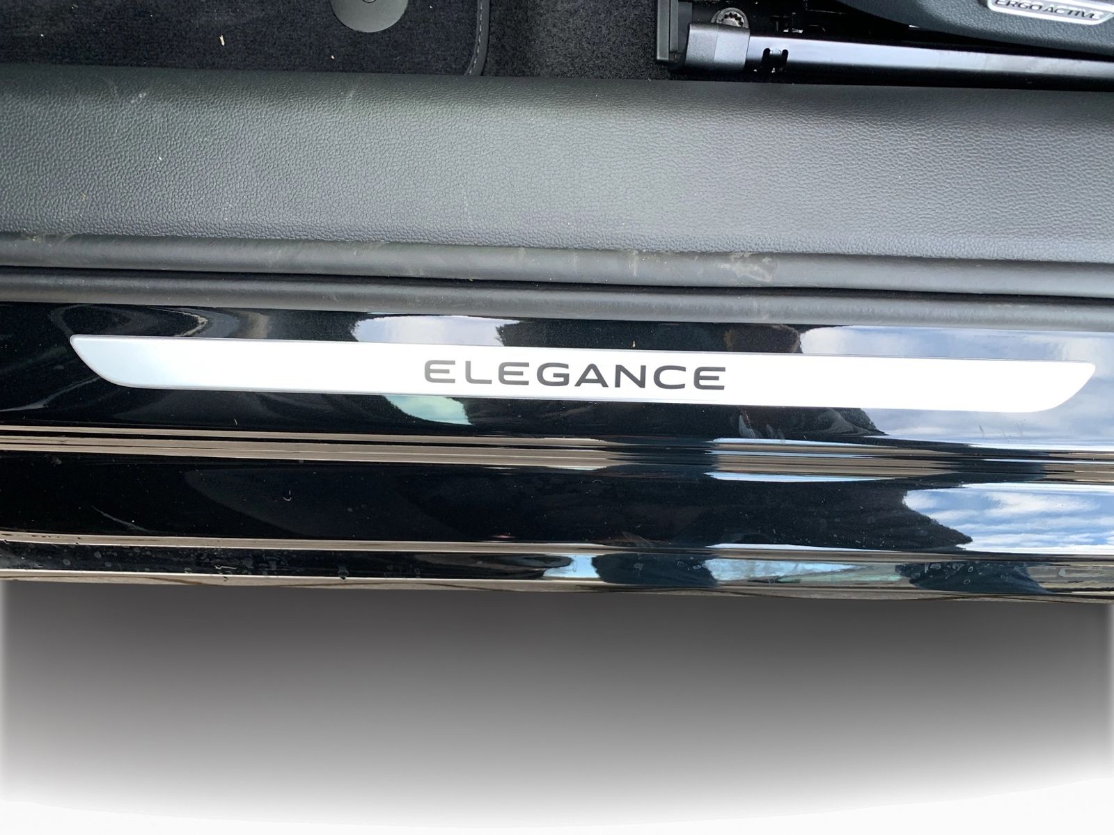 Passat Variant 2.0 TDI Elegance, BusinessPremium