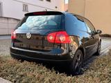 Volkswagen VW Golf 5 mit wenig km - Volkswagen Golf aus 2004: Golf5