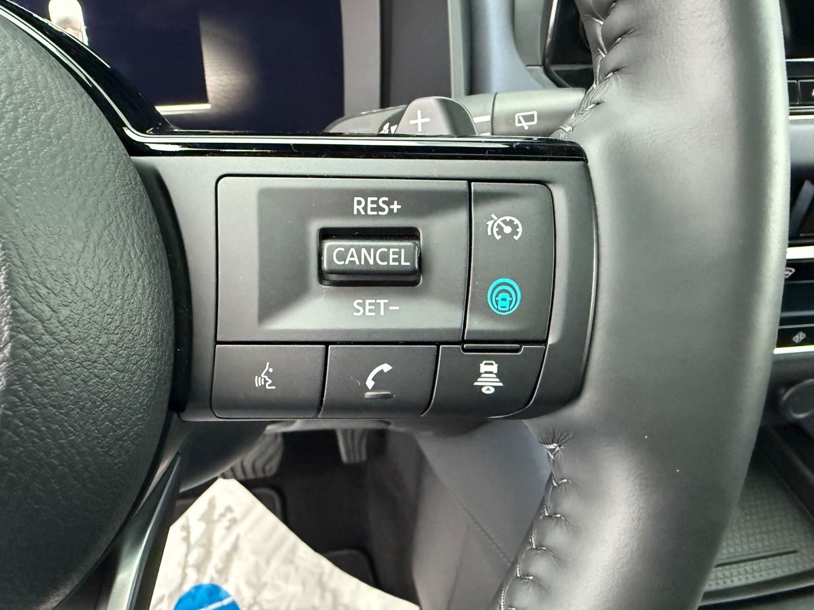 Fahrzeugabbildung Nissan Qashqai Tekna+ - Vollausst., Anh.-Kuppl., BOSE