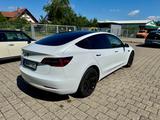 Tesla Model 3 Hinterradantrieb RWD 1.Hand, AHK, 8-Fach - Tesla Model 3 in Freiburg
