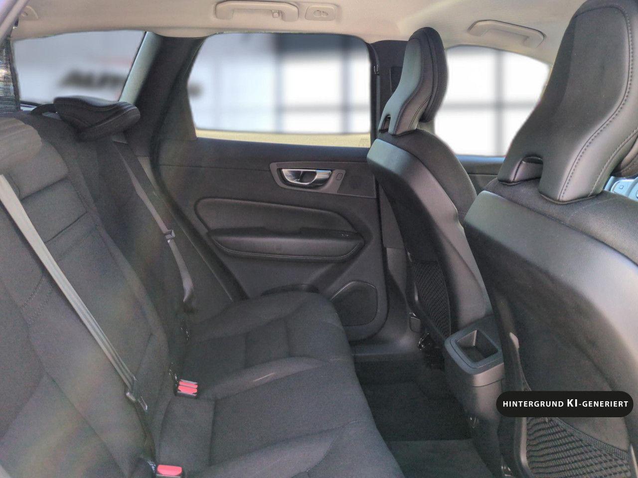 Volvo XC60 B4 (Benzin) Momentum Pro 2WD - Tempo/360°