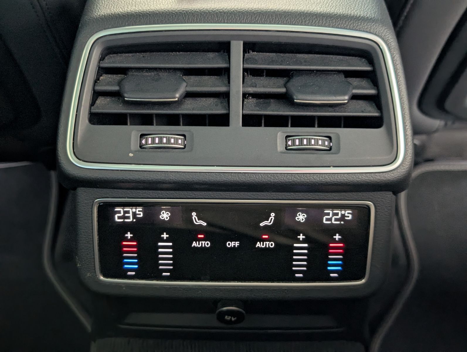 Fahrzeugabbildung Audi A6 55 TFSI e quat 3x S-Line MATRIX PANO 4xKlima