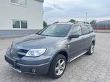 Mitsubishi Outlander 2.4 Dakar - gebrauchte Mitsubishi Outlander aus dem Jahr 2006