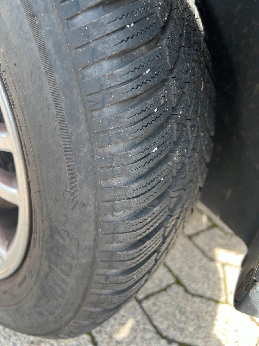Volkswagen  2005 — photo 12