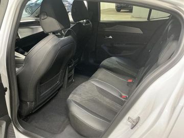 Peugeot 408 - 7