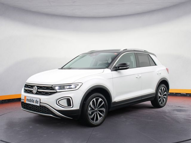 Volkswagen T-Roc Style 1.5 TSI DSG / Navi, LED, RFK, AHK