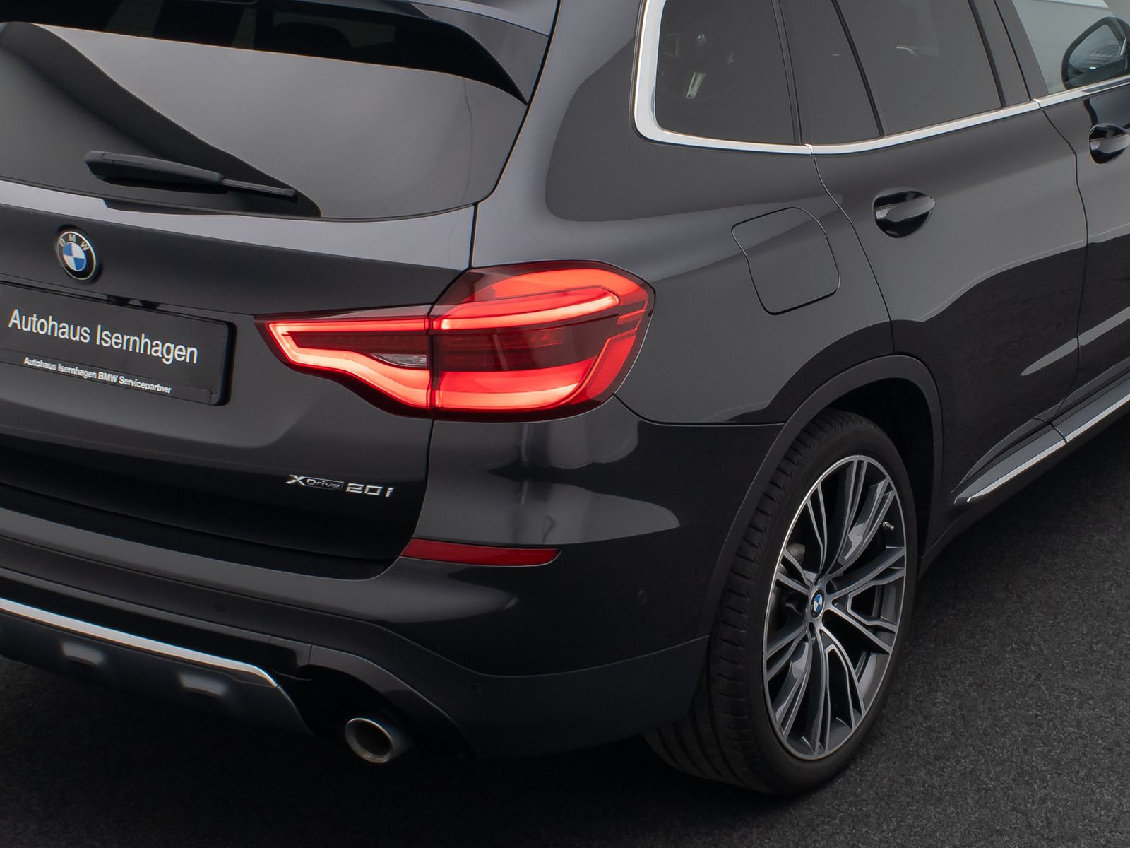 Fahrzeugabbildung BMW X3 xD20i LuxuryLine HUD Kamera Alarm HiFi 21Zoll