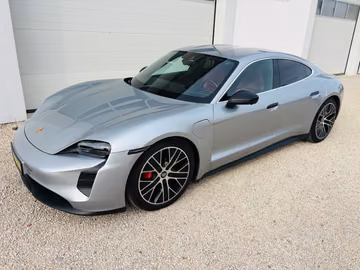 2020 Porsche TAYCAN 照片 1