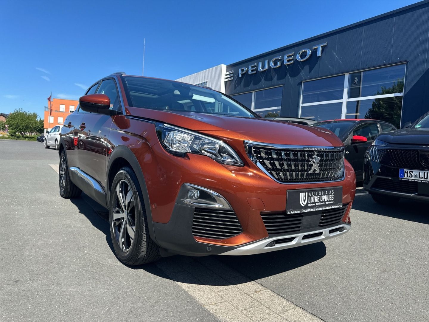 Fahrzeugabbildung Peugeot 3008 1.5 Allure BlueHDi 130 EAT8 StandHZG AHK