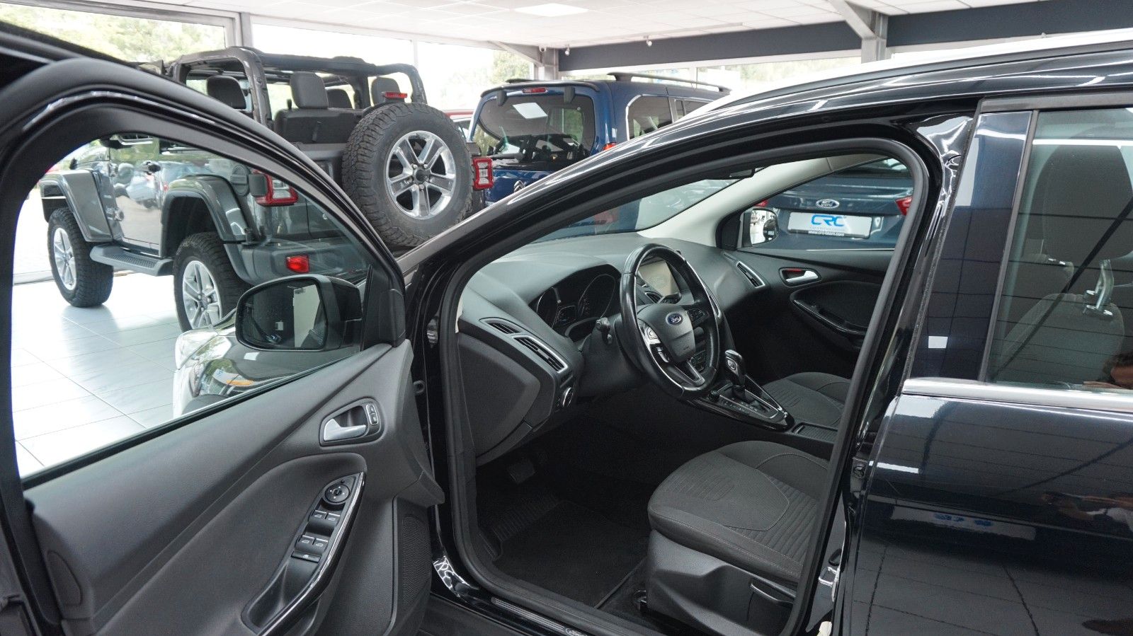 Fahrzeugabbildung Ford Focus Turnier Titanium  4,4L / 100 Verbrauch