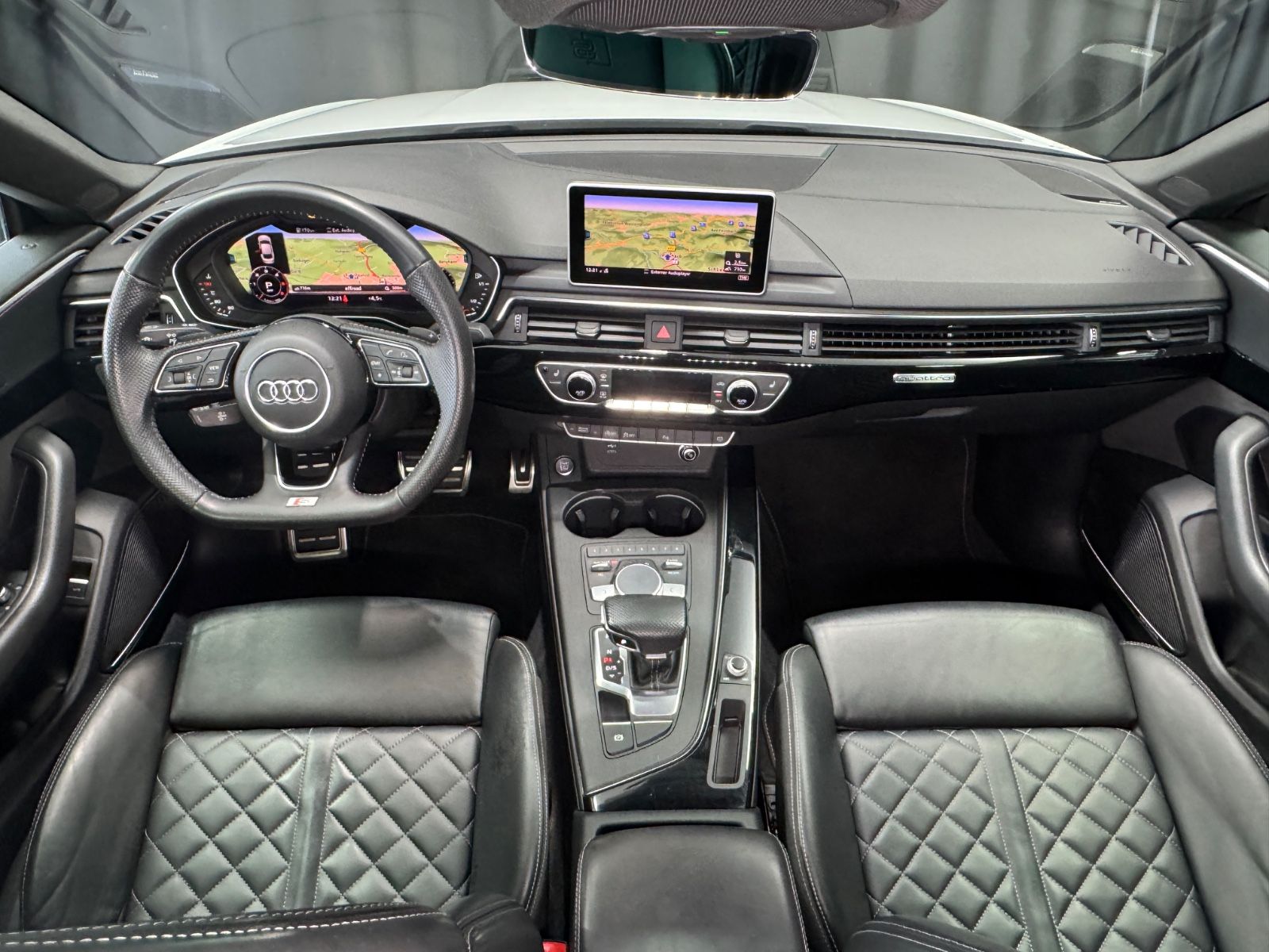 Fahrzeugabbildung Audi A5 Sportback quattro S-LINE|RS-SITZE|MASSAGE|B&O