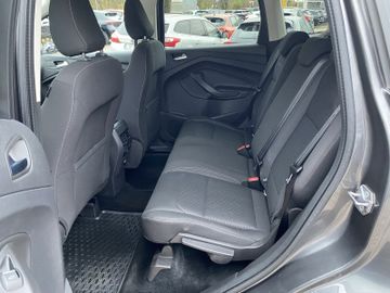Bild 8 Ford Kuga NAVI/SHZ+LHZ/BHZ.Fronts/2-Zonen KLIMA/PDC