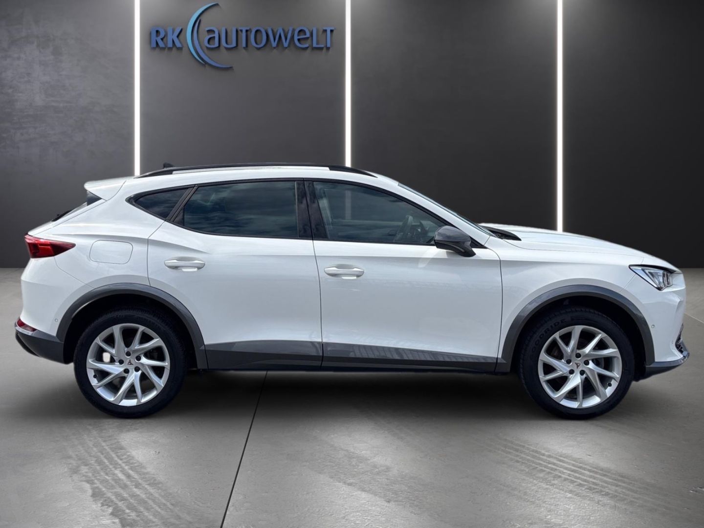 Cupra Formentor 1.5 TSI DSG LED Full Link Kamera foto 3