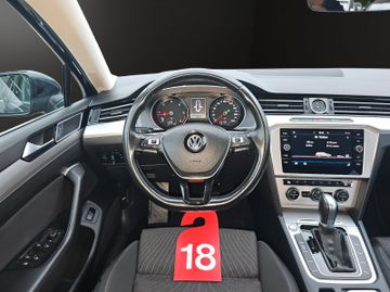 Volkswagen Passat Variant - 11