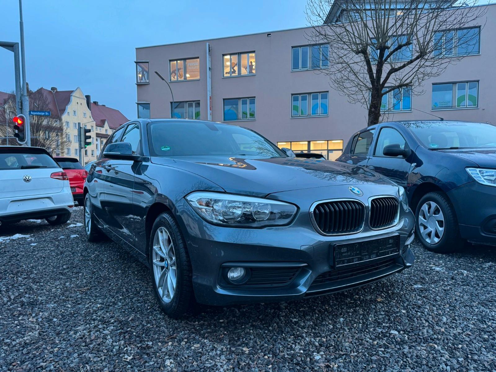 BMW 118i Limousine 5-trg. Advantage PDC Temp Shz