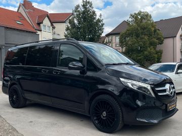 Mercedes V 220 - 6