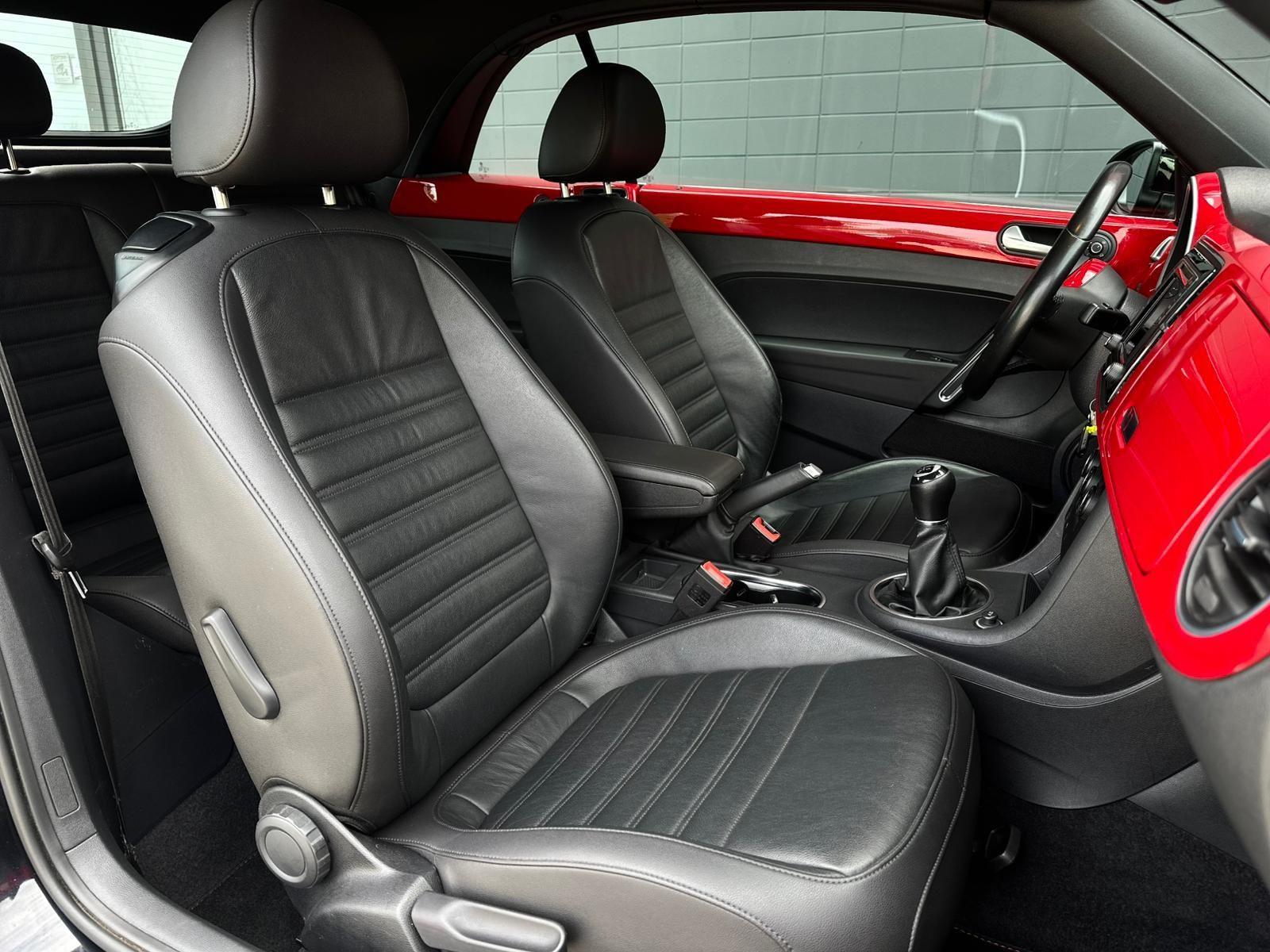 Volkswagen Coccinelle Cabriolet 2.0 TDI R-Line – Cuir – Navigation - Xenon