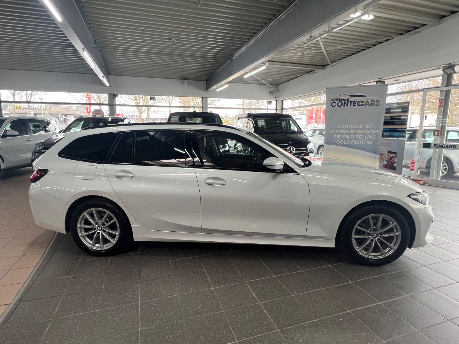 BMW 318 d Touring Curved Diplay+Leder in Braun+uvm.