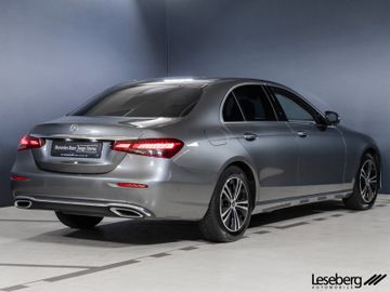 Mercedes E 200 - 2