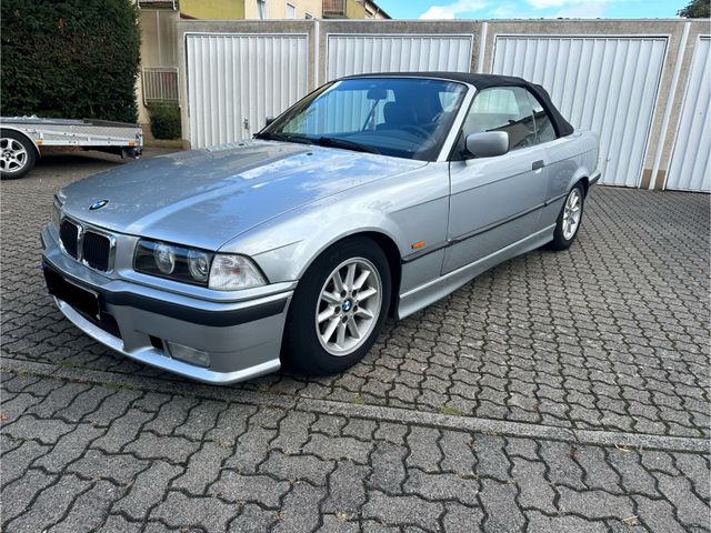 BMW 320i Cabrio 320i