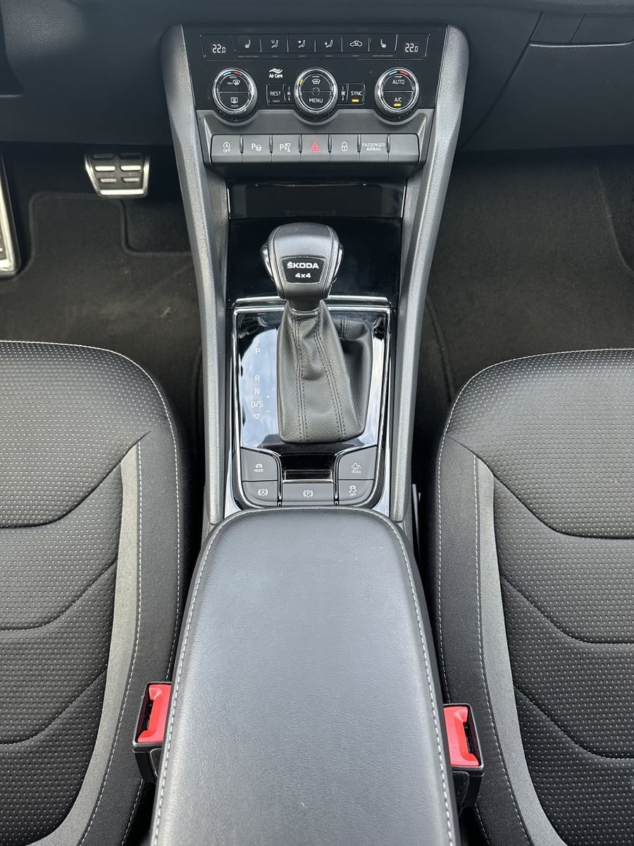Fahrzeugabbildung SKODA Kodiaq 2.0 TDI DSG Tour 4x4 NAV+LED+AHK+360°+VC