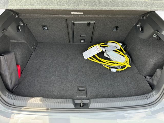 Fahrzeugabbildung Volkswagen Golf VIII Style 1.4l eHybrid DSG - Navi*ACC*LED+