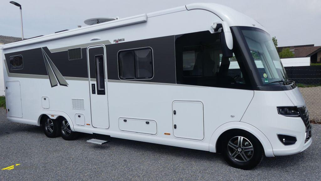 Frankia F-Line I 890 GD -B Hubstützen/Autark/gepflegt
