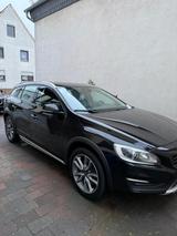 Volvo V60 Cross Country D4 Geartronic Pro - gebrauchte Volvo V60 Cross Country aus dem Jahr 2017