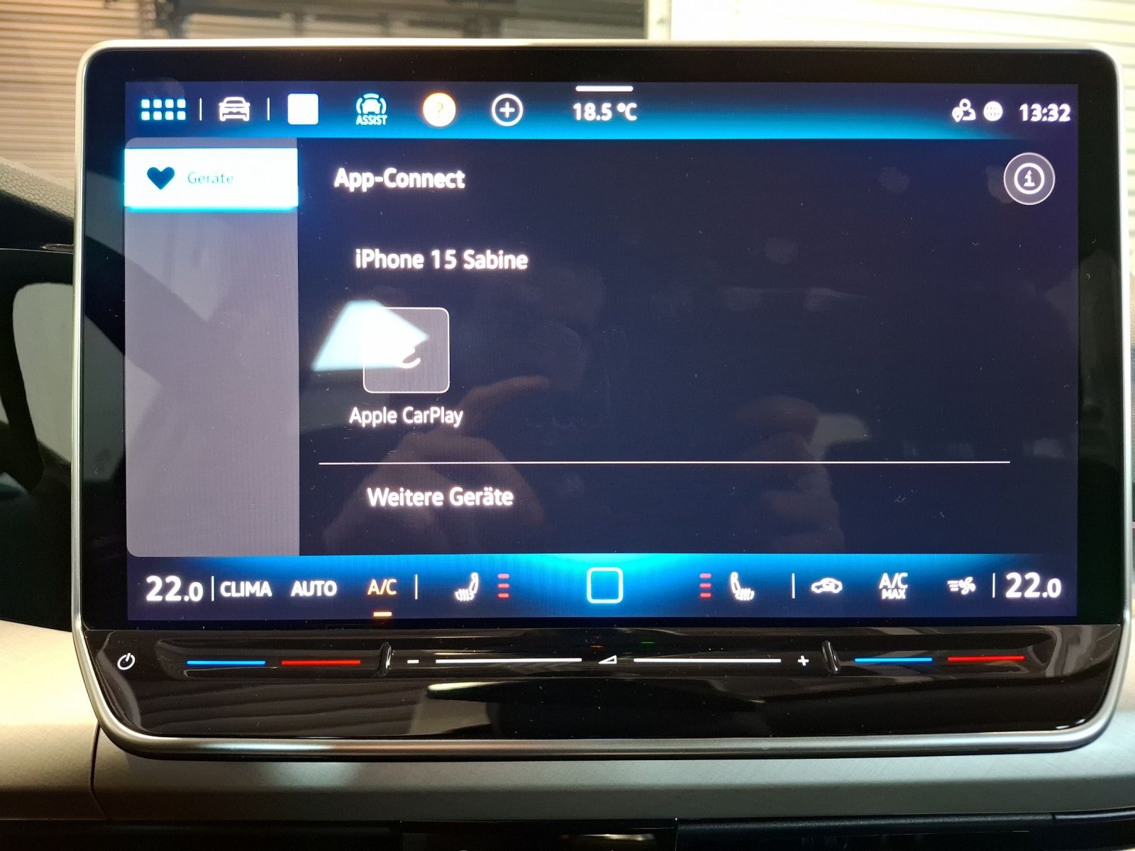 Fahrzeugabbildung Volkswagen Golf VIII Variant TSI Life Standhzg. LED Navi HU