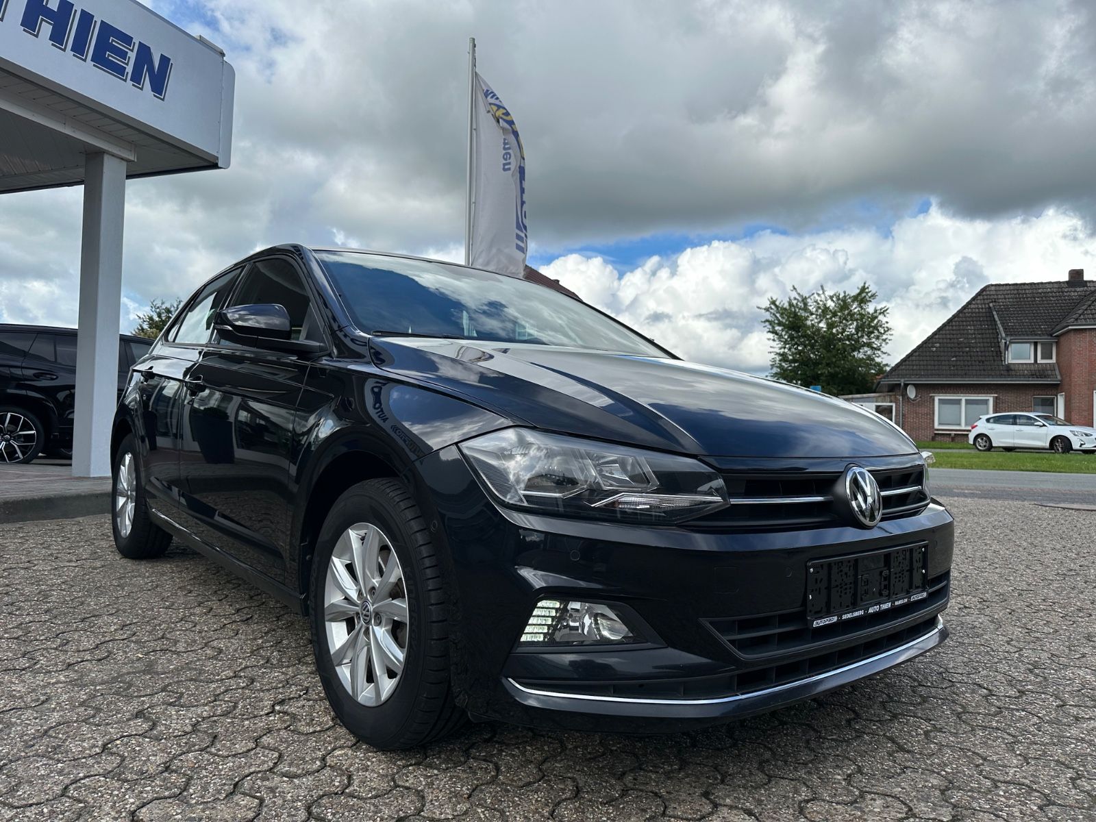 Fahrzeugabbildung Volkswagen Polo 1.6 TDI Highline Navi/SHZG/ParkAssist/BT