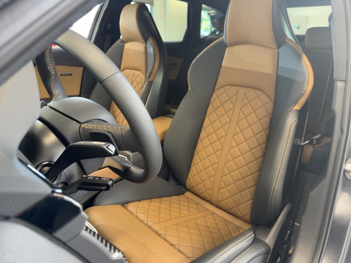 Audi S4 - Bild 17
