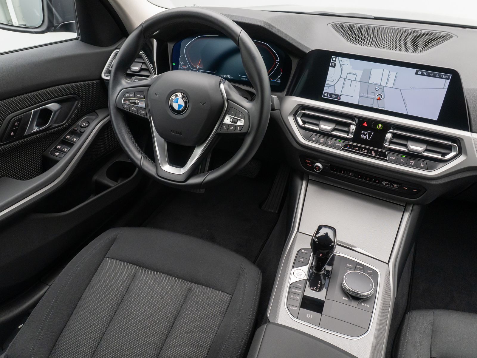 Fahrzeugabbildung BMW 320d Stop&Go Alarm DAB DriveAss AHK FernlichtAss