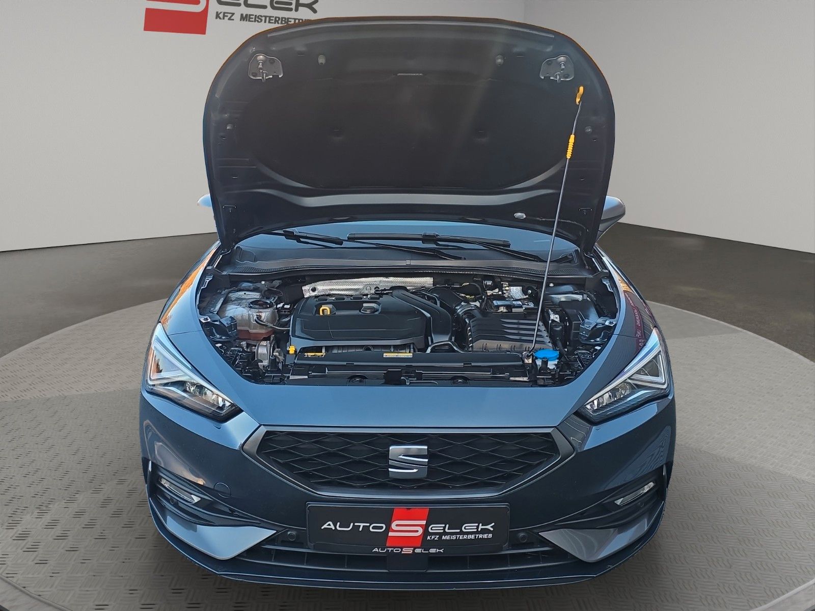 Fahrzeugabbildung SEAT Leon FR Sports LED+NAV+APP+ACC