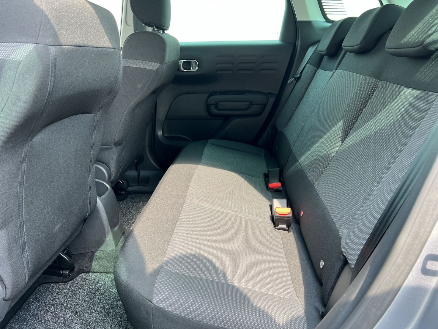Fahrzeugabbildung Citroën C3 Aircross Plus PureTech 110 Navi CarPlay