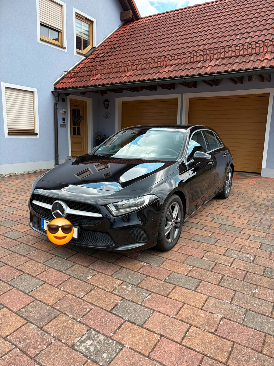 MERCEDES-BENZ A 200 -