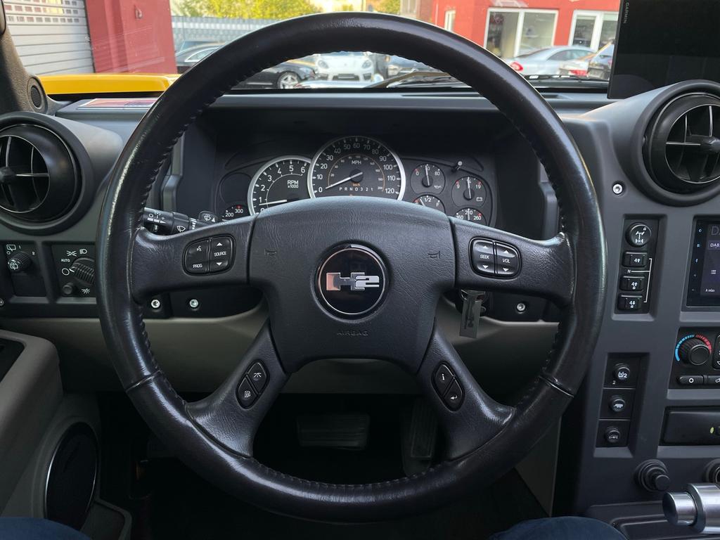 Hummer H2