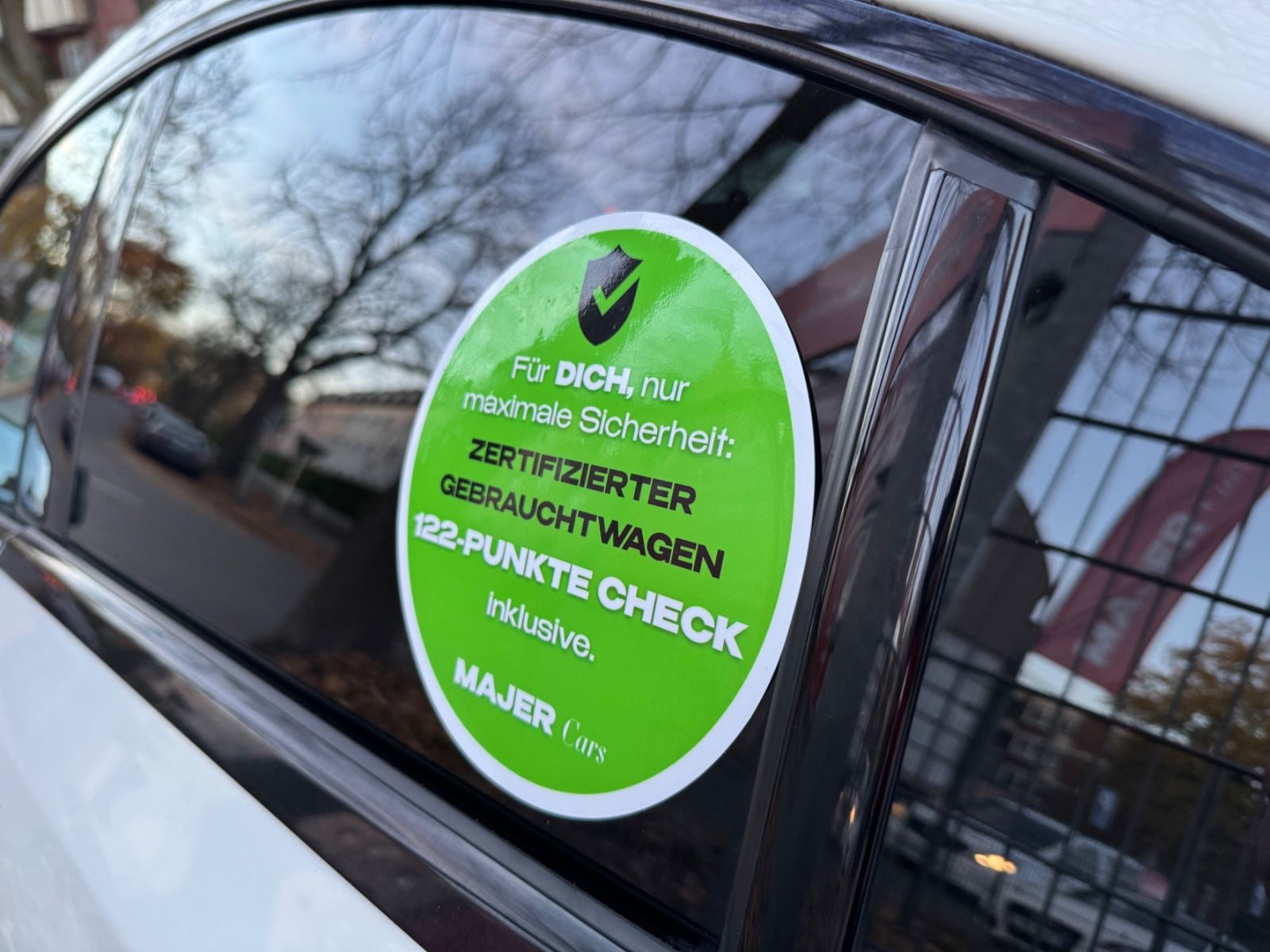 Fahrzeugabbildung Mercedes-Benz CLA 180*PANO*LED*CARPLAY*CAM*NAVI