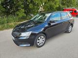 Skoda Fabia Combi III 1.2l TSI 66kW Active Plus - Skoda Fabia: Schwarz, Combi