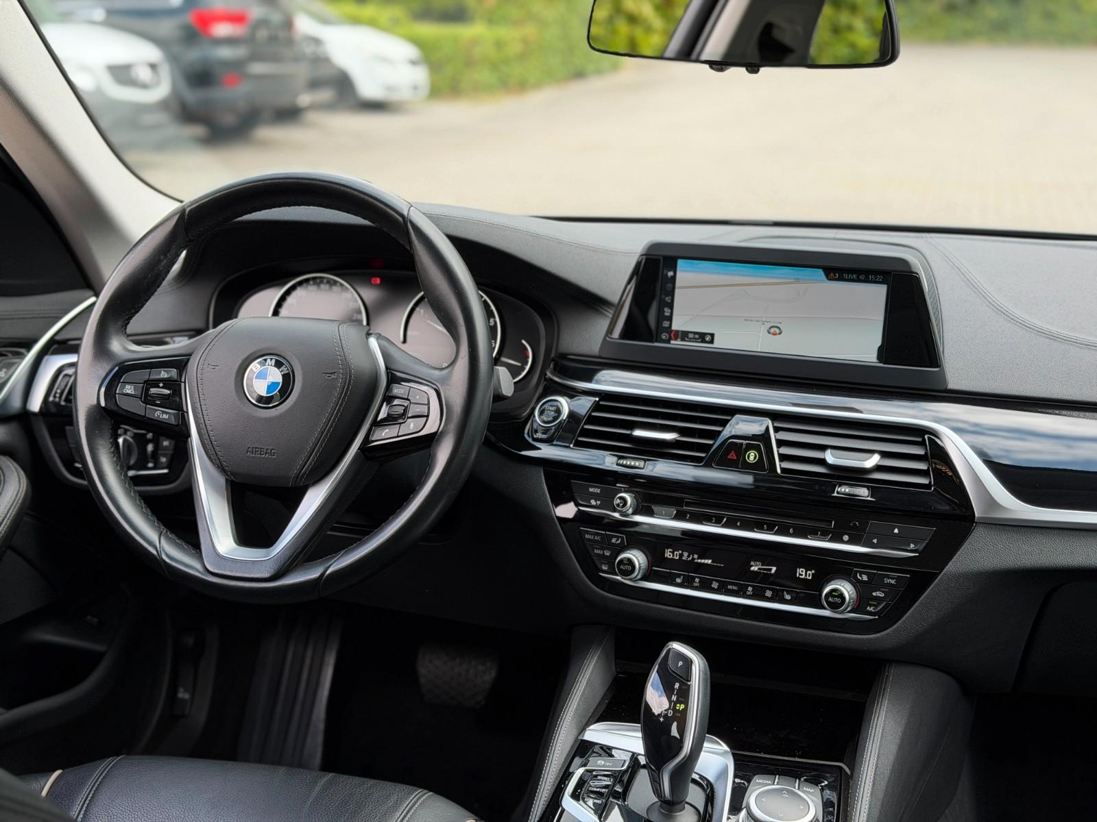 BMW 520 i 5 Limousine Luxury Line Garantie *Navi*LED