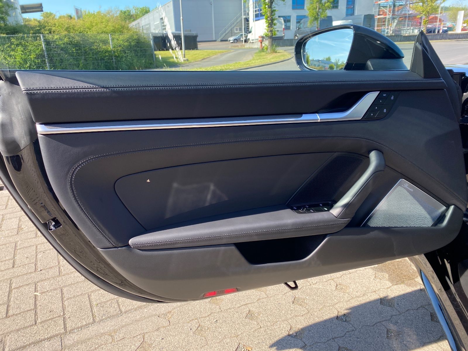 Fahrzeugabbildung Porsche 992 Turbo/Lift/Carbon Dach/Aero-Kit/360°Kamera