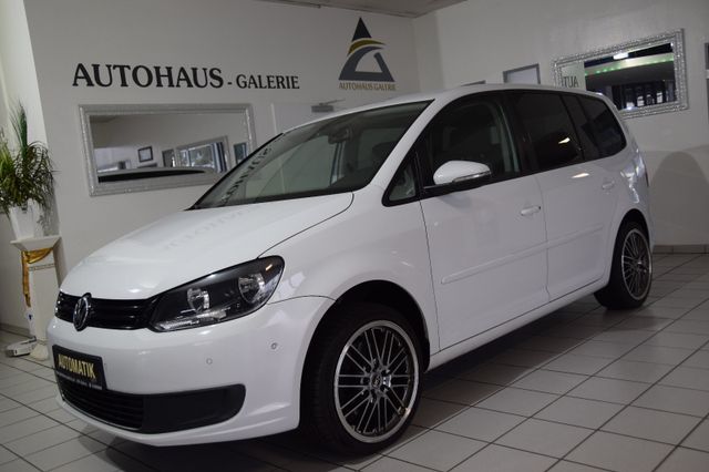 Volkswagen Touran 2.0 TDI DSG CLBMT*NAVI*7-S I T Z E R*PDC