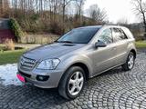 Mercedes-Benz ML 320 CDI 4MATIC -TOP ZUSTAND- - graue Mercedes-Benz ML 320