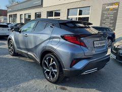 Fahrzeugabbildung C-HR Hybrid Team D Navi Kam Auto Abnehmbare Anhä