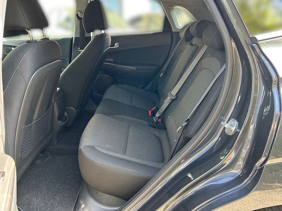 Fahrzeugabbildung Hyundai KONA ELEKTRO 64kWh PLUS-P KRELL+NAV+LED+CARPLAY+