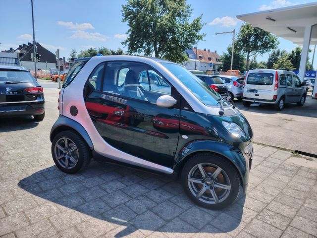 Smart ForTwo passion Panorama Klima Sitzh. LM. TÜV neu