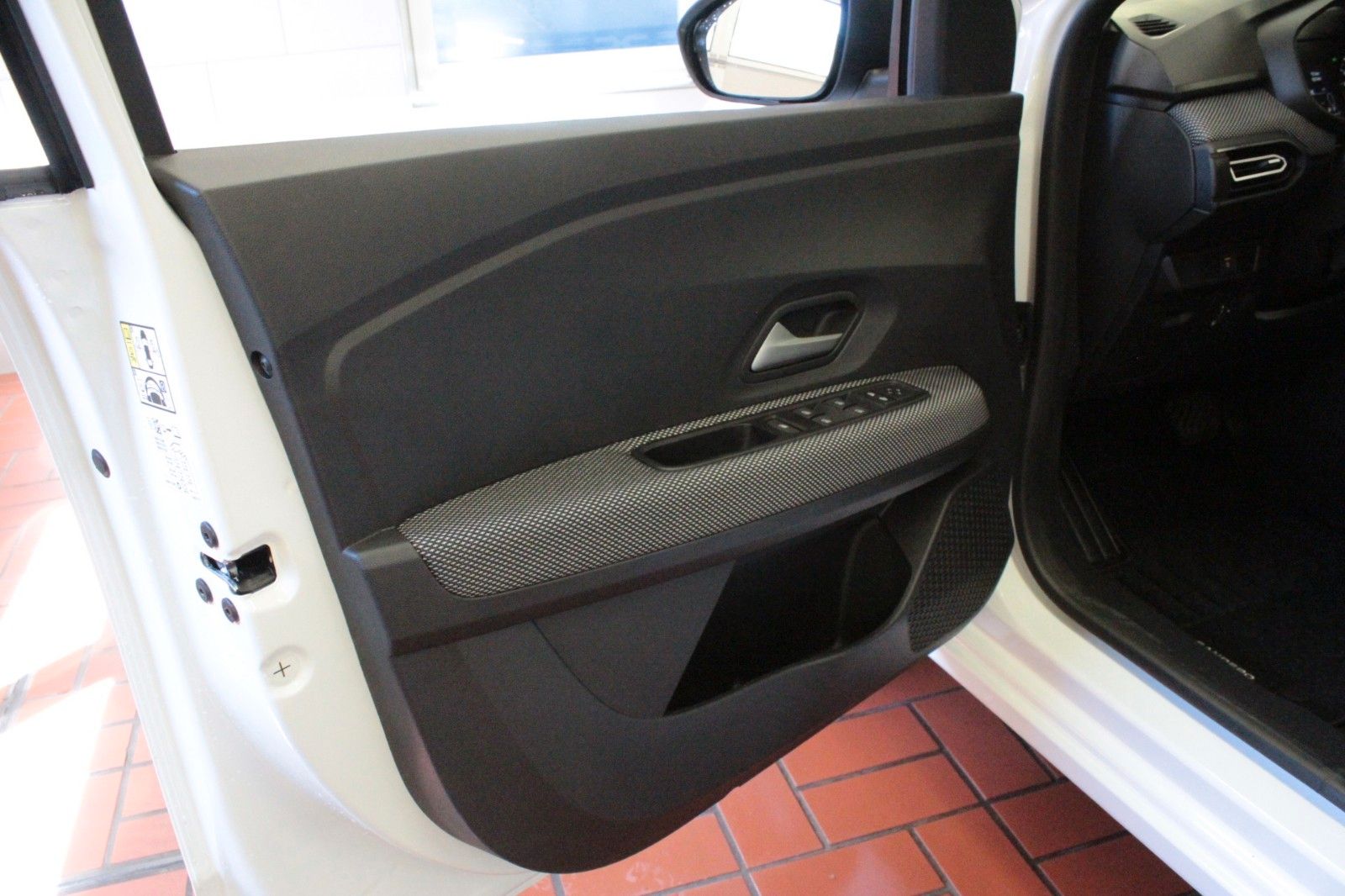 Fahrzeugabbildung Dacia Sandero TCe 90 auto Expression*15204*